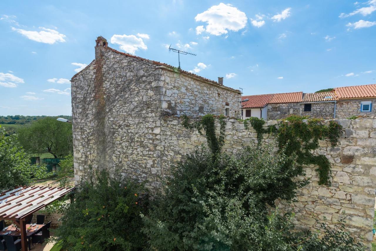 The Village Novigrad  Luaran gambar